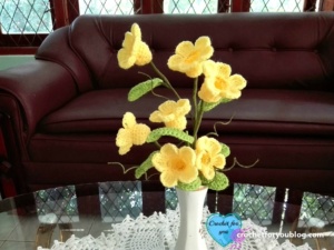 Crochet 3D flower bouquet (Golden Trumpet Vine) Free Pattern - Crochet ...